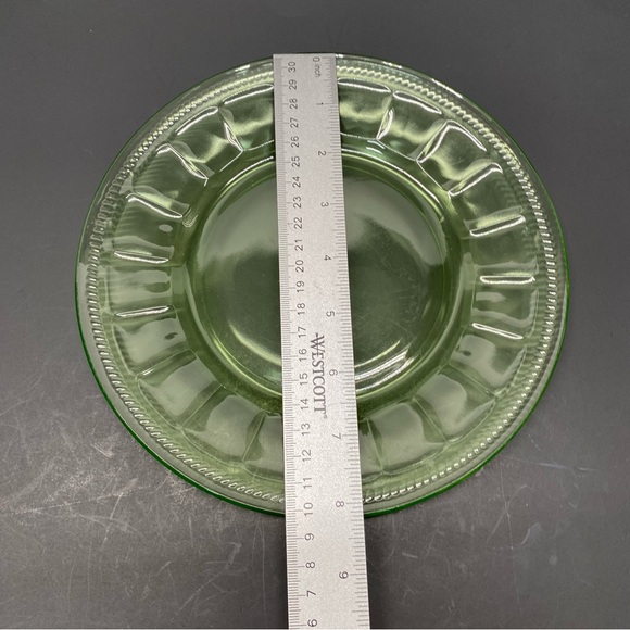 Green Depression Uranium Glass Plate Anchor Hocking Block Pattern 8 inch Plate - Picture 11 of 12